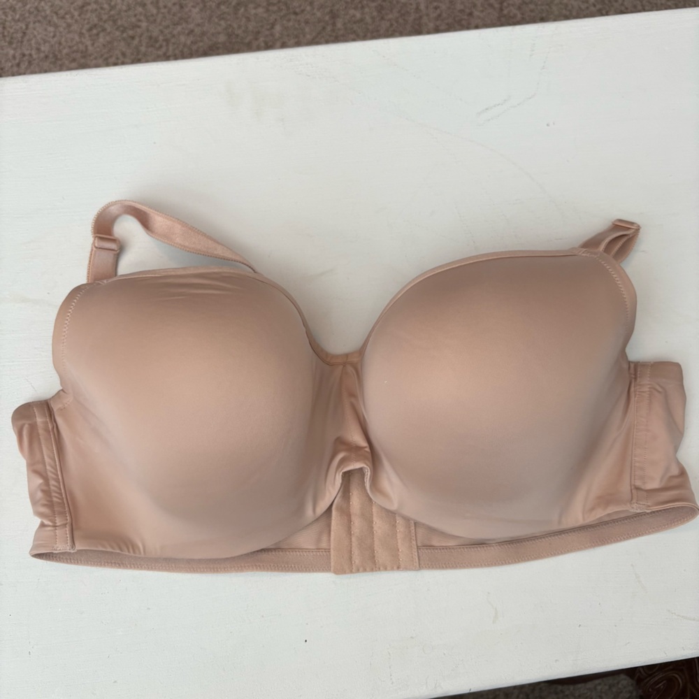 Torrid Curve 44D Nude Tan T-Shirt Bra Underwire Full Coverage

Torrid Curve 44D